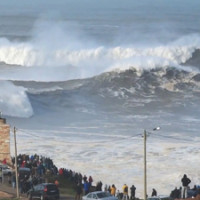 huge nazare